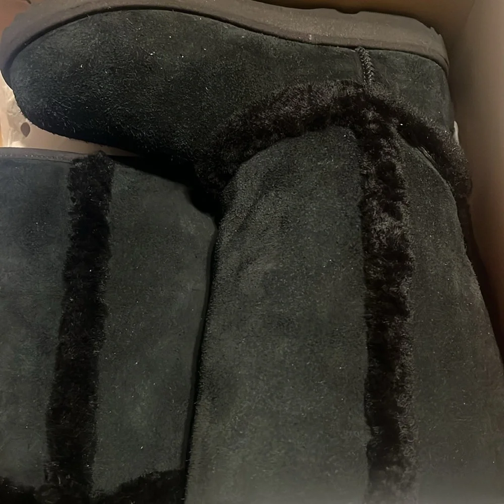 UGG Kids Hadley II Waterproof Tall (Big Kid) Black | NEW in‎ BOX!!!🖤